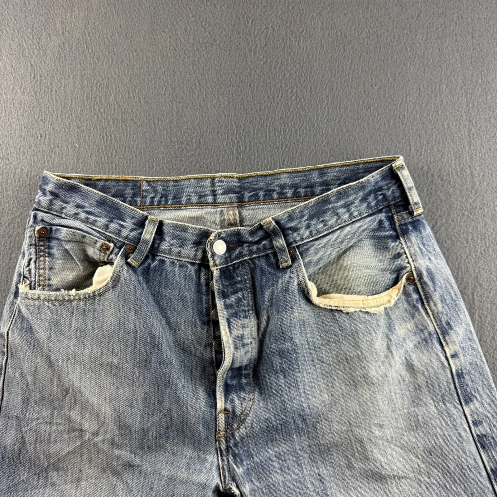 Levis 501 Jeans Men's 34x34 (Fits 32x32) Blue Button Fly Straight Leg Regular